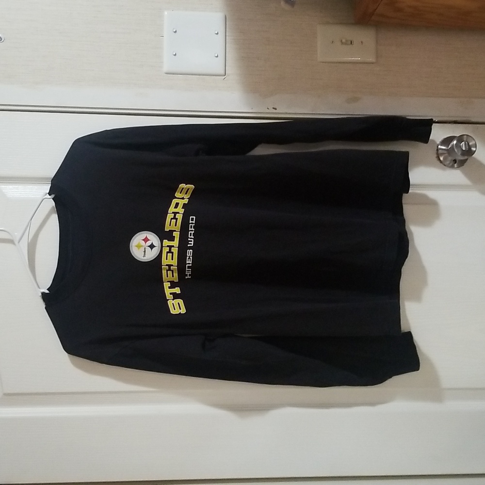 A  Pittsburgh Steelers shirt